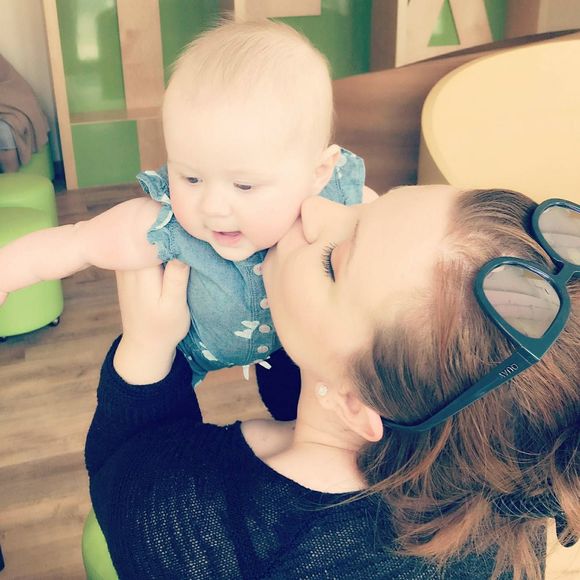 Meet your Posher, Lindsey! - Picture 2 of 3